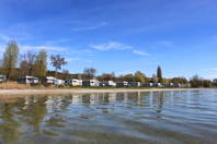 Zelt- und Wohnwagenplatz direkt am See